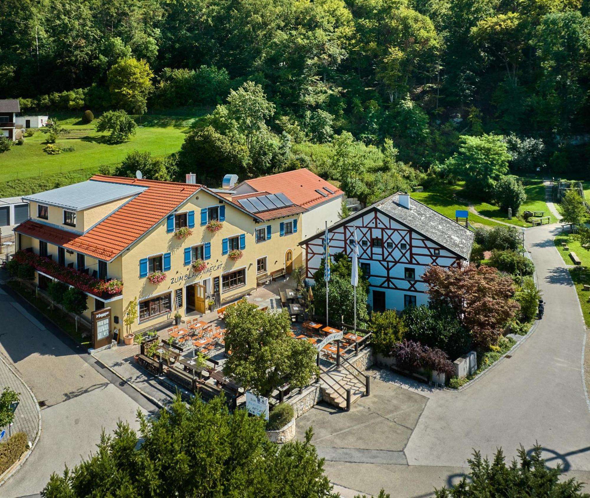 Zum Blauen Hecht Hotel Kipfenberg Bagian luar foto
