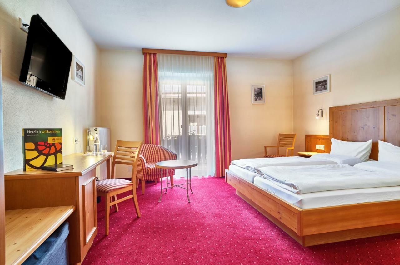 Zum Blauen Hecht Hotel Kipfenberg Bagian luar foto